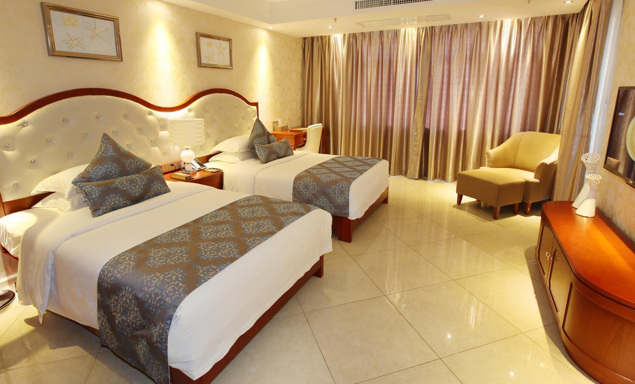 Century Grand Hotel Szanja Kültér fotó