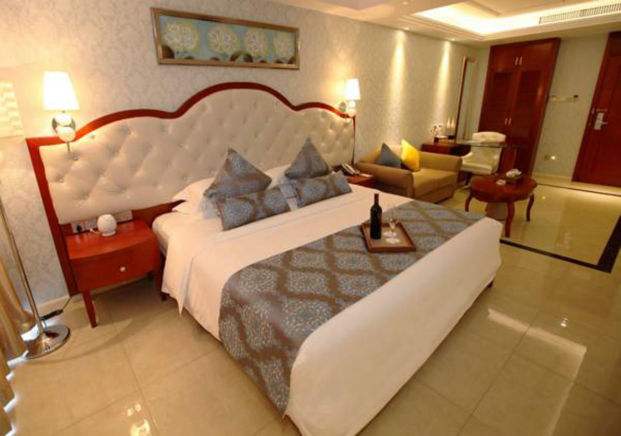 Century Grand Hotel Szanja Kültér fotó