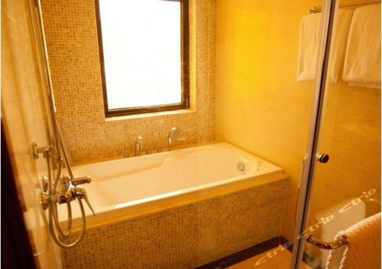 Century Grand Hotel Szanja Kültér fotó