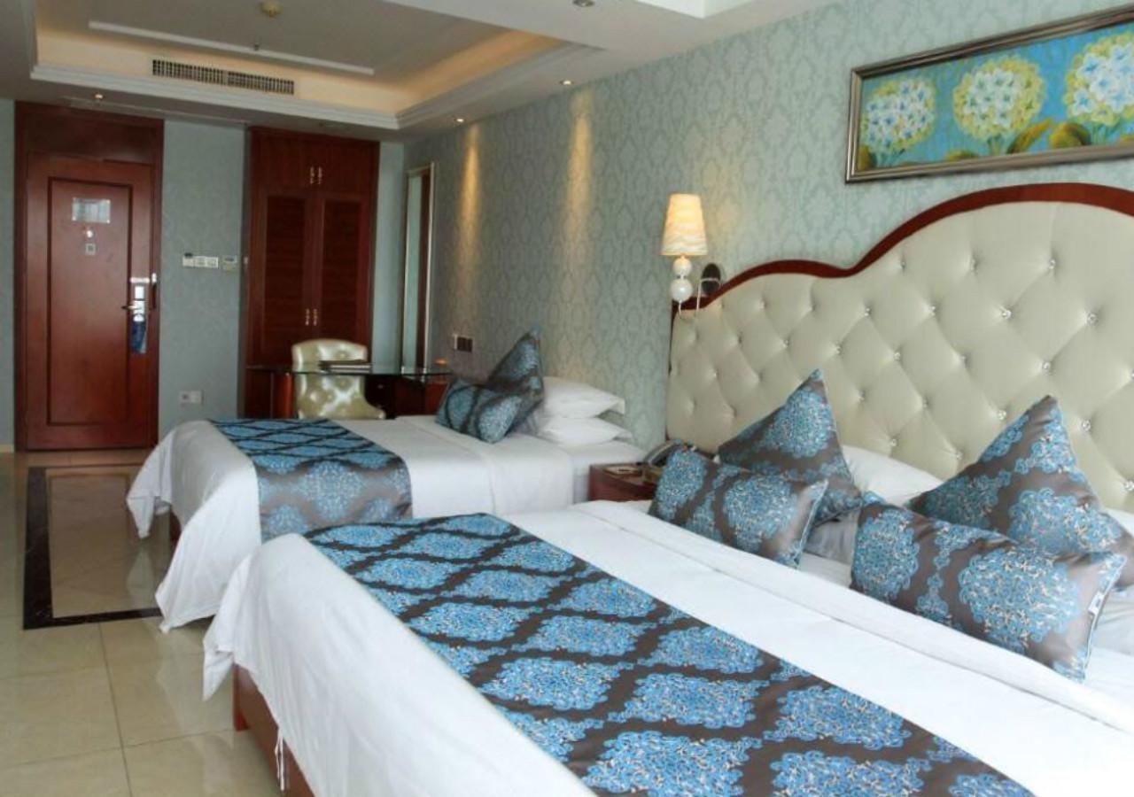Century Grand Hotel Szanja Kültér fotó